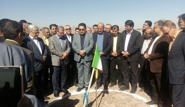  ساخت نیروگاه خورشیدی 10 مگاواتی شهرستان اردکان یزد آغاز شد