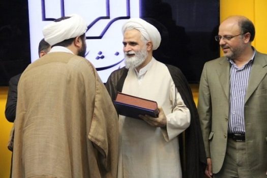 مسئولان دفاتر نهاد رهبری در ۳ دانشگاه یزد معرفی شدند
