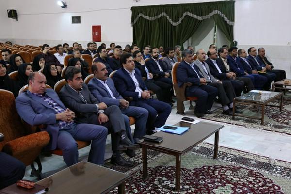مراسم گرامی داشت هفته دولت  و روز کارمند در اقتصاد و دارایی یزد برگزار شد