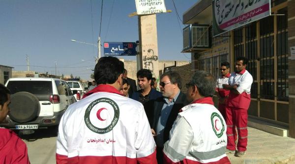 بازدید مدیرعامل هلال احمر و جمعی از مسئولین از مناطق زلزله زده شهرستان مهریز