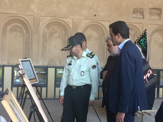 معاونت اجتماعی نیروی انتظامی استان یزد از نمایشگاه اسناد نظیمه بازدید کرد