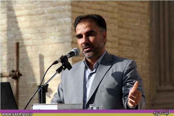 موفقيت هر انسان و جامعه‌ای مرهون تلاش معلمان است