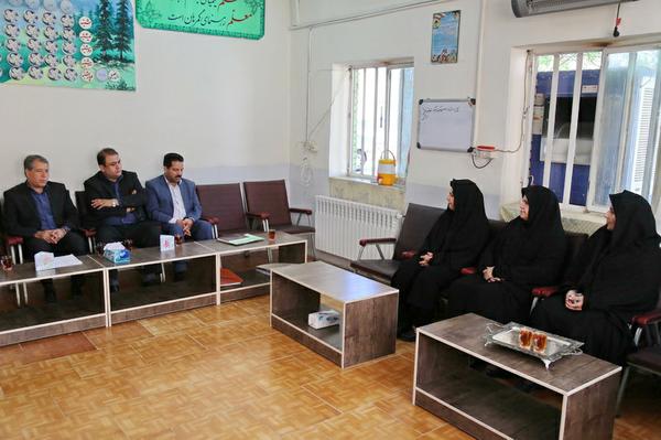 بازدید فرماندار بافق از آموزشگاه هفت تیر