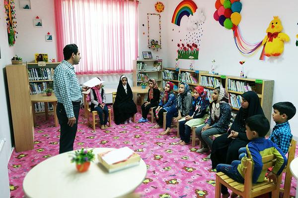 سلسله نشست‌های آموزشی «فلسفه برای کودک» در مهریز برگزار می‌شود