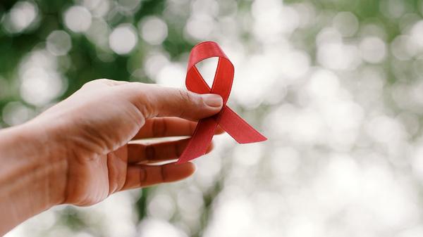 در کدام آزمایشگاه های ایران آزمایش رایگان ایدز انجام میگیرد؟
