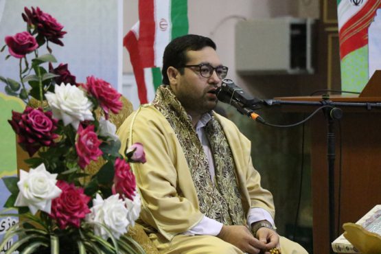 محفل انس با قرآن با حضور قاری بین المللی سید جواد حسینی در رفسنجان برگزار شد