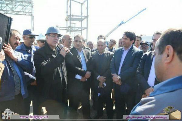 وزیر صنعت از پروژه کارخانه گندله سازی سه چاهون بافق بازدید کرد