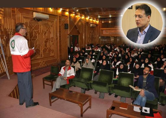 برگزاری دوره بازآموزی مربیان امداد و کمک های اولیه هلال احمر در یزد