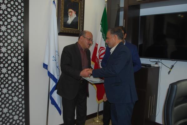از جانبازان سرافراز اداره کل راه وشهرساز استان یزد تجلیل شد