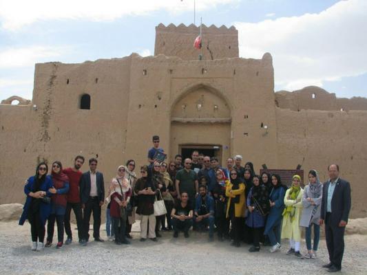 بزرگداشت روز بناها و محوطه های تاریخی در شهرستان مهریز
