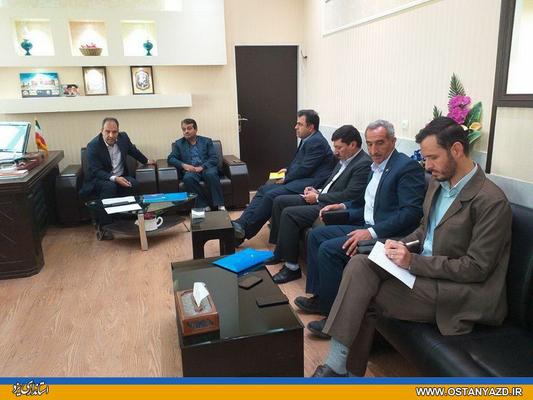 بازدید معاون عمراني استاندار يزد از پروژه هاي زيرساختي در شهرستان مهریز