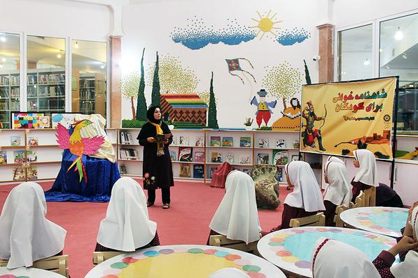نشست شاهنامه‌خوانی کودکان عضو کتابخانه امام علی(ع) یزد برگزار شد