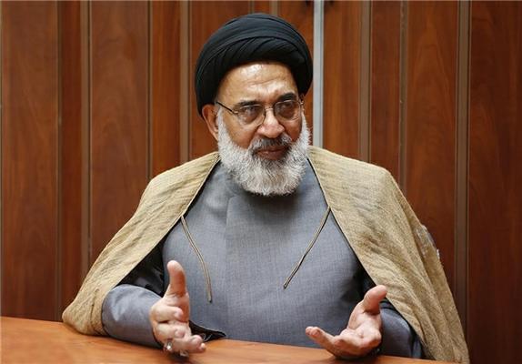 ناگفته هایی از مصائب امام خمینی در نجف؛ وقتی عکس امام در کنار مراجع را سوزاندند!