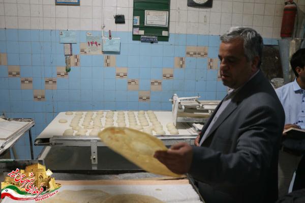  بازدید سرزده فرماندارمیبد از نانوایی‌های سطح شهر