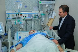 عیادت معاون ارتباطات و اطلاع رسانی دفتر رئیس جمهور از «سیف الله یزدانی» روزنامه نگار پیشکسوت