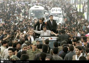 يزدي ها سنگ تمام گذاشتند/ استقبال کم نظير از احمدي نژاد -دومین سفر استانی رییس جمهور(36)   