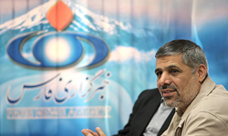 احمدي نژاد در نظر سنجي هاي علمي و مردمي از همه نامزدها جلوتر است 