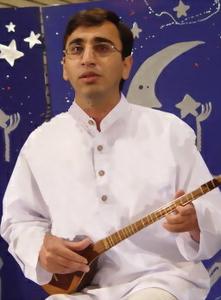 تکرار:همزمان با برگزاری هفته دوستی کودک، قصهگوی یزدی نوای پیر چنگی با ساز و آواز در سوئد طنینانداز کرد.+معرفی نسل جدید عروسکهای دارا و سارا به كودكان سوئدی در استكهلم +تصویری تکرار:همزمان با برگزاری هفته دوستی کودک، قصهگوی یزدی نوای پیر چنگی با ساز و آواز در سوئد طنینانداز کرد.+معرفی نسل جدید عروسکهای دارا و سارا به كودكان سوئدی در استكهلم +تصویری