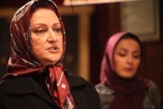 خانم امیرجلالی بازیگر طنزهای تلویزیونی: چرا پورمخبر بیشتر از من باید پول بگیرد؟!