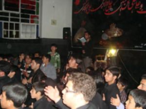 عزای زهرا(س) جوانان ابرکوه را نیز به سوگ نشانده است