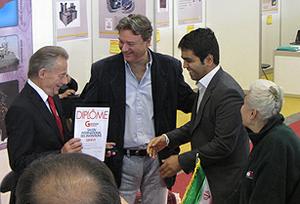 دانشجوی دانشگاه آزاد اسلامی یزد در مسابقات 2012 ژنو موفق به کسب دو مقام طلا و جایزه ویژه مسابقات شد