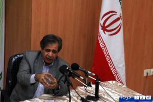 گزارش و گزارش  تصویری : دومین نشست ماهانه یزدشناسی با حضور دکتر پاپلی یزدی نویسنده شازده حمام در یزد