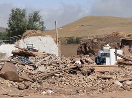  بازدید مدیر عامل سازمان آتش نشانی یزد از مناطق زلزله زده آذربایجان+گزارش تصویری