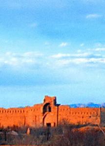 برج قلعه تاریخی عزاباد رو به ویرانی است  +تصاویری از زیبایی های در معرض خطر و نابودی ! 