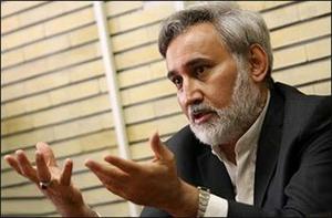  واکنش خاتمی به مقاله شریعتمداری/انتقاد تند کیهان از خاتمی