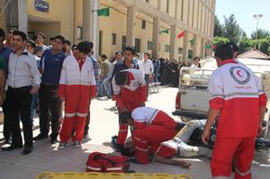 برگزاري مانور عمليات امداد و نجات در دانشگاه علم وهنر يزد