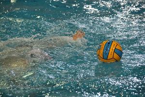 اعزام تیم واترپلو پیشگامان به مسابقات قهرمانی جام شهدای آذربایجان