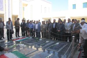 برگزاری مراسم گرامیداشت هفته دفاع مقدس در دانشگاه آزاد ا سلامی یزد 