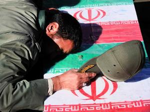  "شهیدان گمنام" مراسم تشیع پیکر دو تن از شهیدان گمنام در بخش دیهوک شهرستان طبس