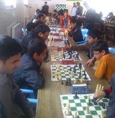 برگزاری مسابقات شطرنج گرامیداشت ایام الله دهه مبارک فجر در شهرستان میبد