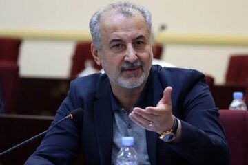 واکنش مدیرعامل پرسپولیس به حضور دخترش در کنار رونالدو