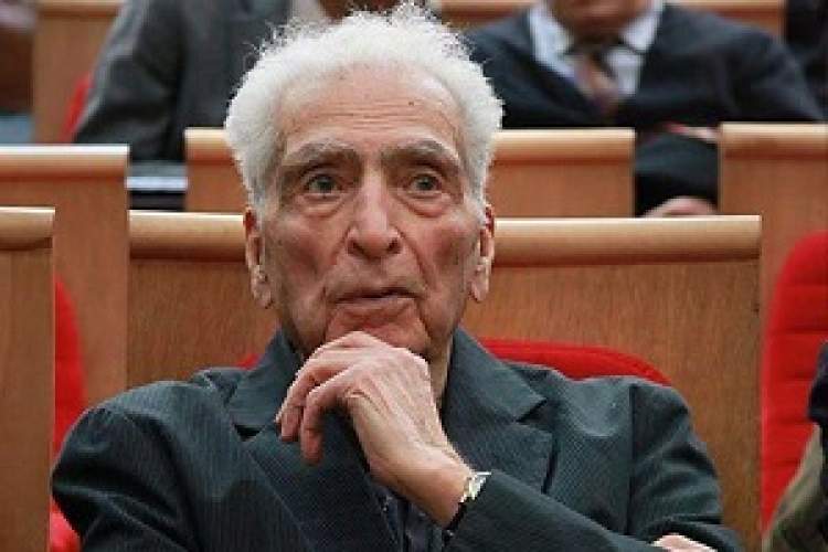 درخواست استاندار یزد برای انتقال پیکر دکتر محمد علی اسلامی ندوشن به یزد