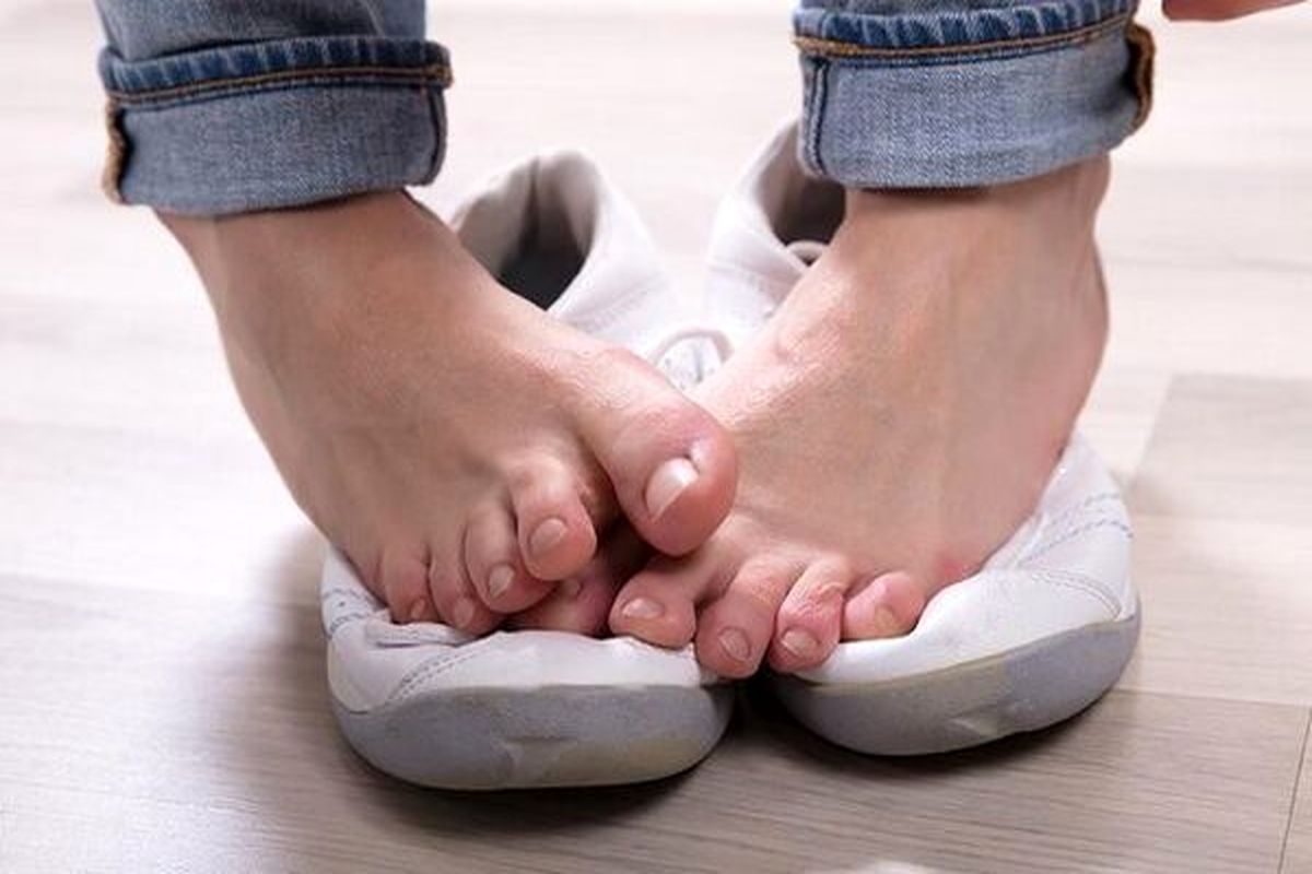 عوامل عجیب و کمتر شنیده شده برای بوی بد "پا"