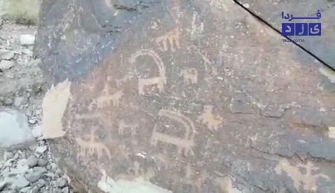 تخریب سنگ نگارهای ماقبل تاریخ کوه ارنان توسط افراد بی فکر و بی تفاوتی مسئولین میراث فرهنگی