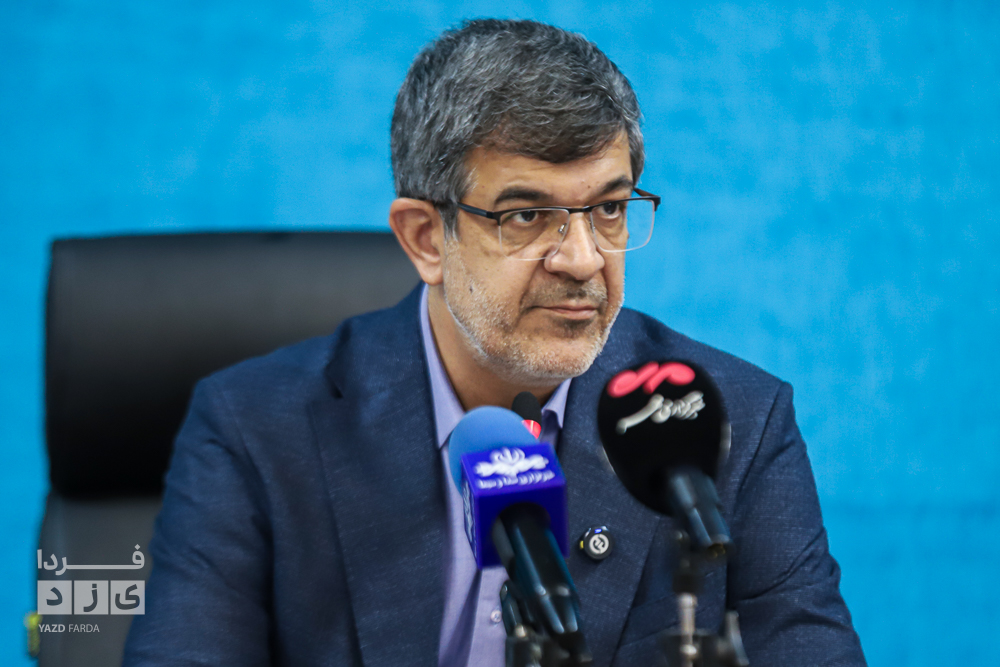 نشست خبری استاندار یزد و معاونین با اصحاب رسانه