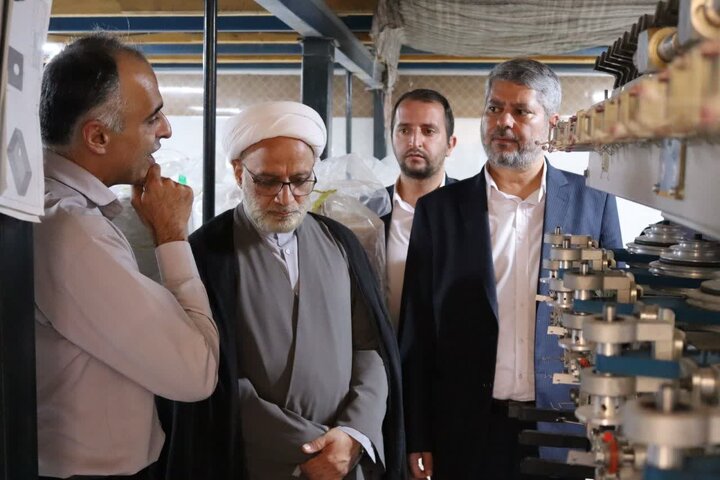اشتغال بیش از ۱۰۰ نفر در یک واحد تولیدی در زارچ با رفع موانع تولید اشتغال بیش از ۱۰۰ نفر در یک واحد تولیدی در زارچ با رفع موانع تولید