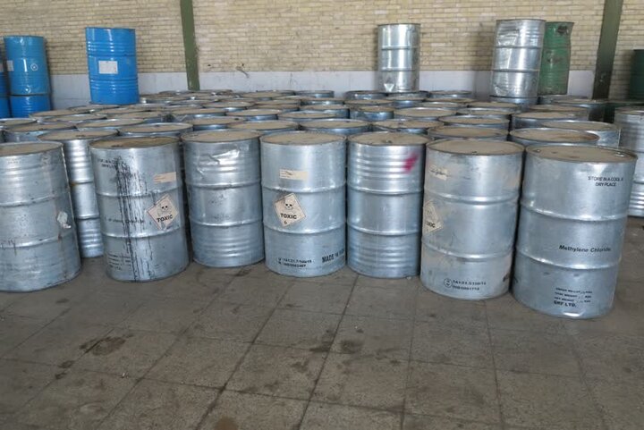 کشف سوخت قاچاق از سوله متروکه در شاهدیه یزد