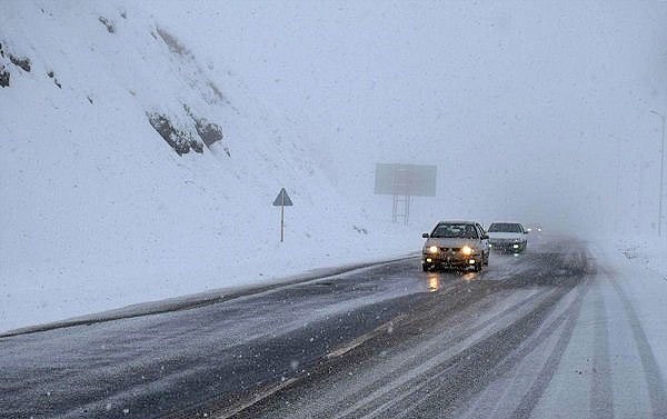 محور‌های مواصلاتی استان یزد باز است
