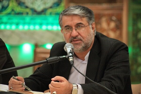 رئیس کل دادگستری استان یزد گفت: همه ظرفیت‌های دستگاه قضائی استان برای راه اندازی مجدد شرکت‌های تعطیل و یا افزایش ظرفیت واحدهای نیمه تعطیل به کار گرفته شود.