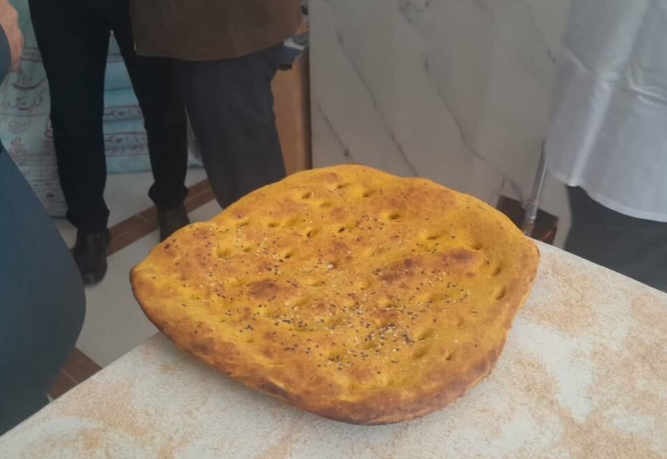 راه اندازی اولین نانوایی با آرد کامل در شهرستان اردکان