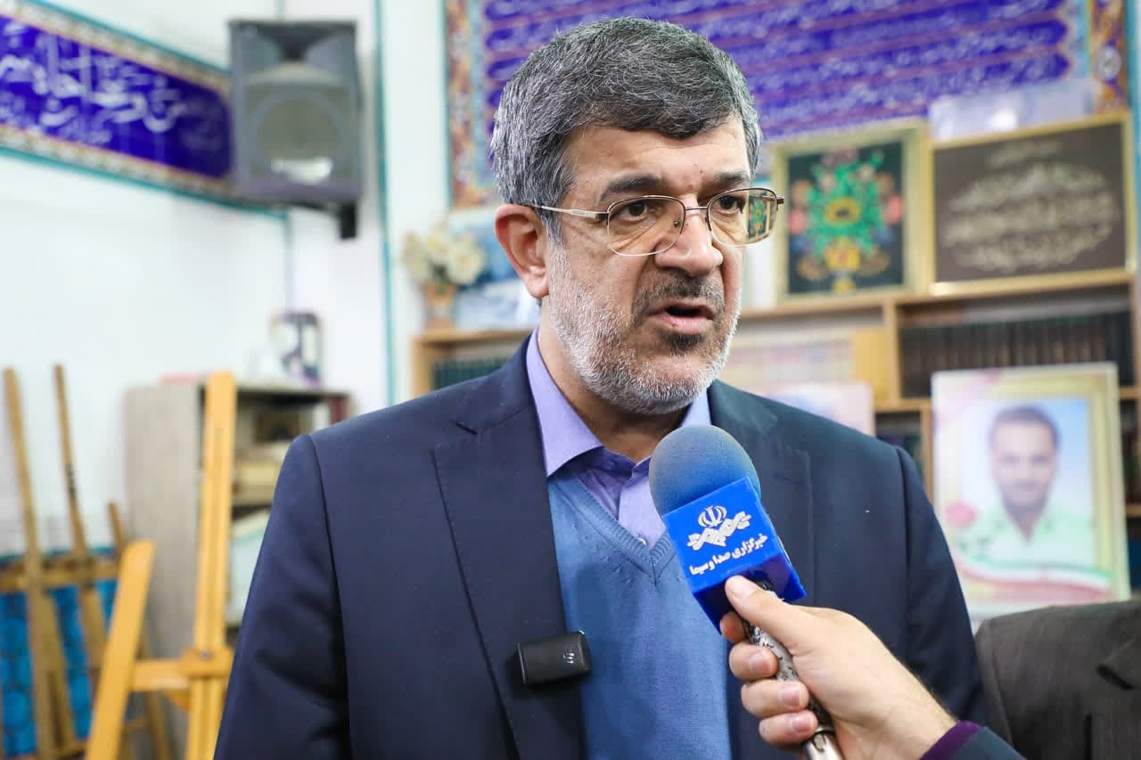 ایستادگی ملت ایران در مسیر حق و حق‌مداری