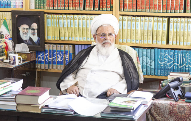 بازاریان صف خود را از آشوبگران جدا کردند/ ضرورت ایستادگی در برابر دسیسه‌های دشمن