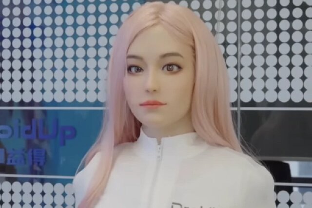 «مویا» رباتی که باور نمی‌کنید انسان نباشد!