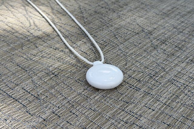 این گردنبند یک جاسوس است!