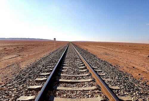 خط راه‌آهن باری باید از داخل شهر یزد خارج شود