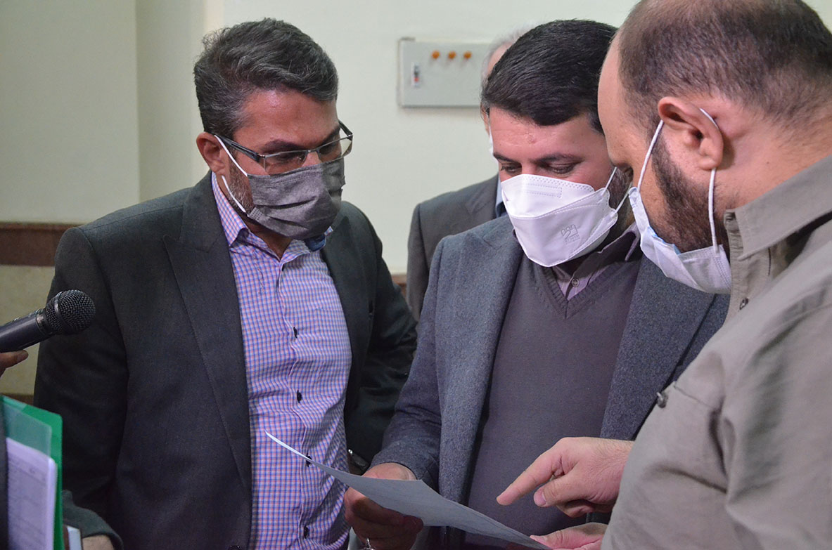 میز خدمت حلقه اتصال مستقیمی بین مردم و بدنه دولت هست